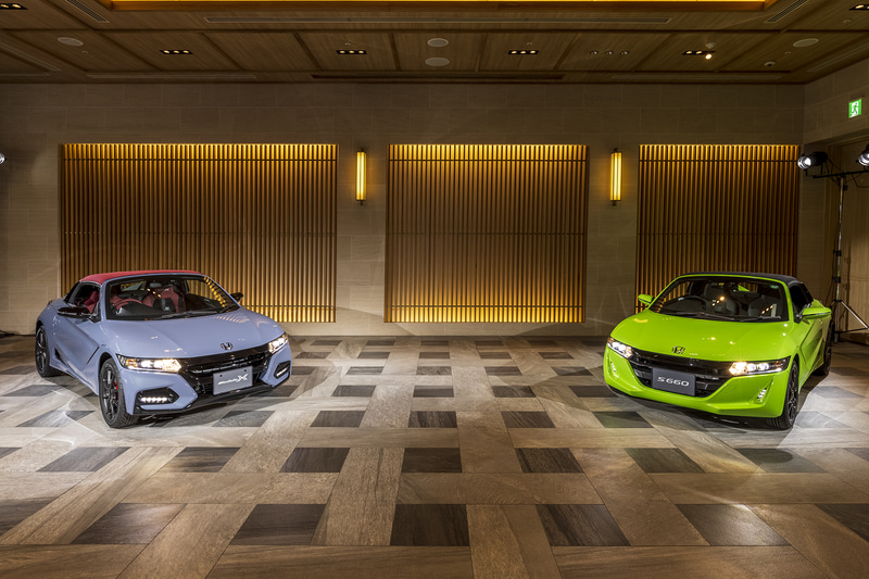 S660 Modulo X Version Z（左）とS660（右）