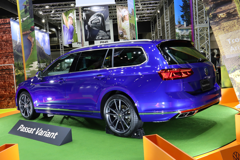 新型パサート ヴァリアント R-Line（参考展示）