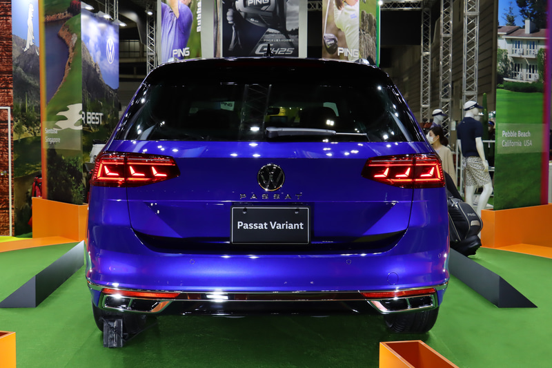 新型パサート ヴァリアント R-Line（参考展示）