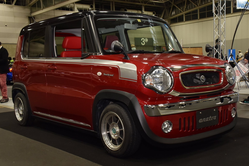 今回実車として初めてのカスタムショー出展となったユアブランドの「anatora（アナトラ）」