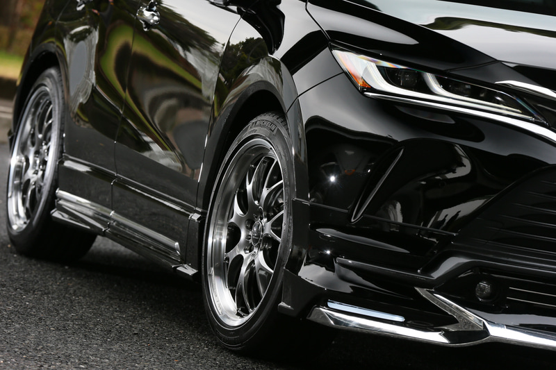 リムの深度があるのでスポーティさを加えたいクルマにおすすめ