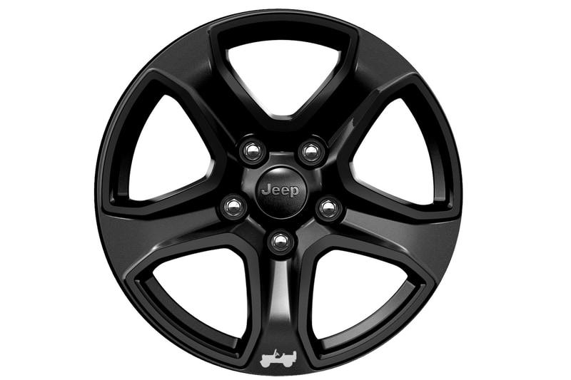 グロスブラック仕上げの専用ホイール（17インチ）