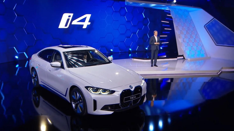 BMWグループ年次会議において公開されたピュアEVのi4