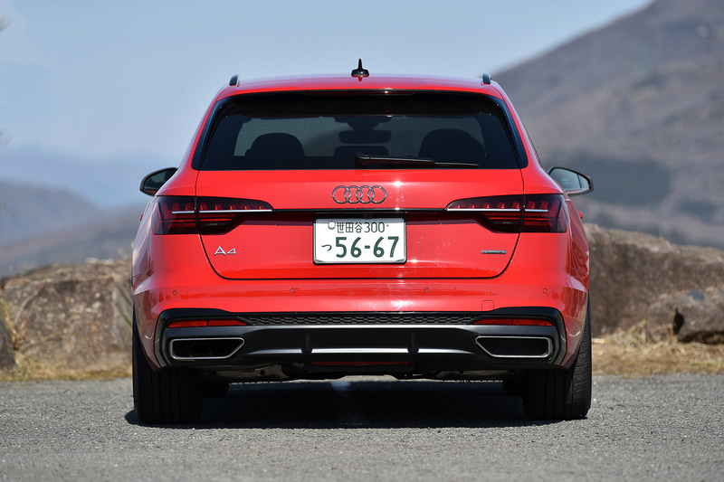 A4 アヴァントのボディサイズは4770×1845×1435mm（全長×全幅×全高）、ホイールベースは2825mm。車両重量はパノラマサンルーフを装着しているため30kg増の1730kg