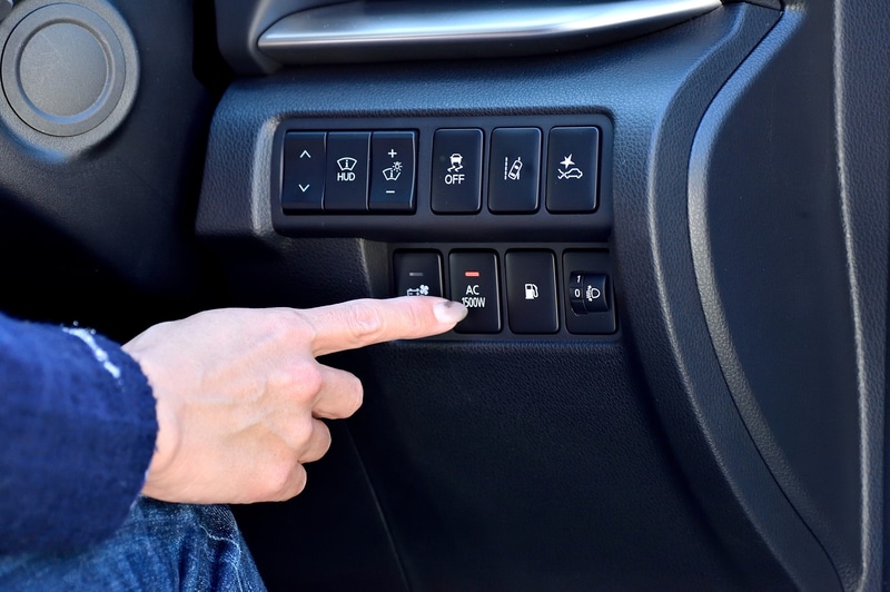 コンセントへの電源供給をオン！