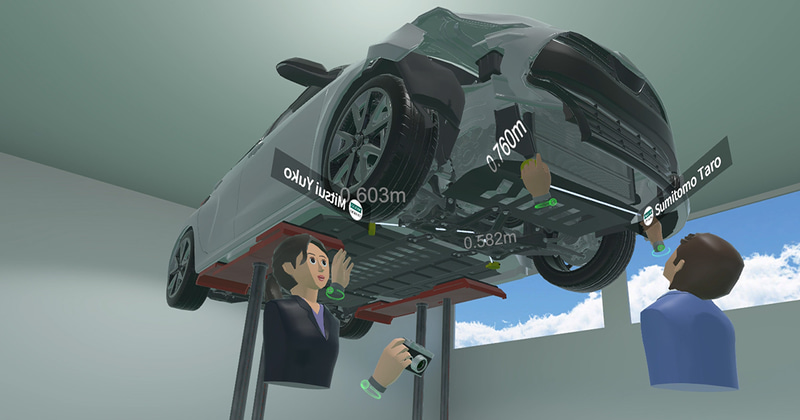 メジャーを用いての測量や損傷箇所を撮影している様子