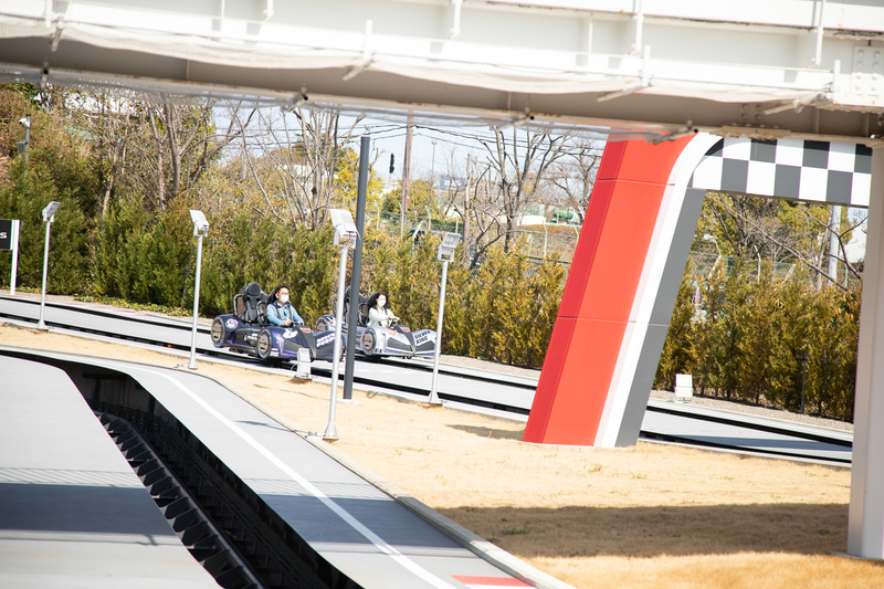 鈴鹿サーキット国際レーシングコースと同じ形状のコースを楽しめます