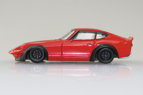 アオシマ、1980年代に流行った改造車のダイキャストカー