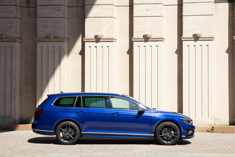 新型パサート ヴァリアント