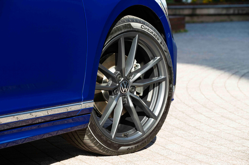 新型パサート ヴァリアント