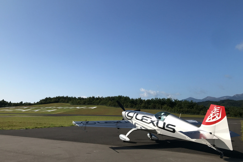 Yoshi Muroya_LEXUS_Extra330SC