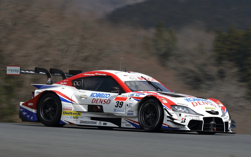 39号車 DENSO KOBELCO SARD GR Supra（ヘイキ・コバライネン/中山雄一組