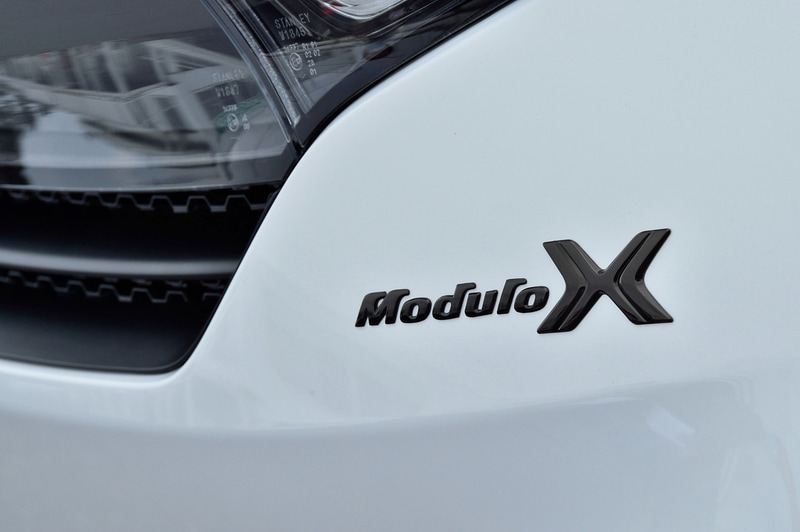 ダーククロームのエンブレムはVersion Zの証