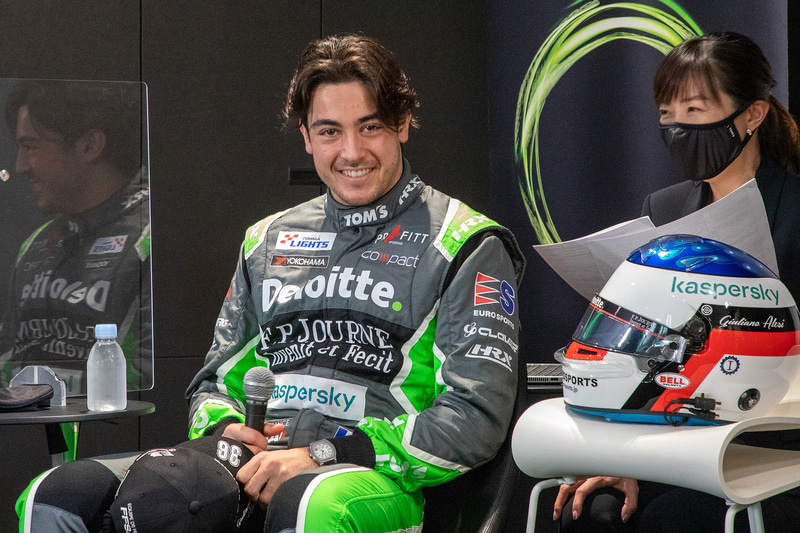 日本でのキャリアのスタートについては両親ともじっくりと話し合ったとのこと。その結果、慌てることなく時間をかけて自分の道を行くことを選んだという。日本での初戦は4月2日～4日に富士スピードウェイで開催される。開幕を前にジュリアーノ・アレジ選手は「新しいシーズンが始まることは楽しみでしょうがないです。応援をよろしくお願いします」とコメント