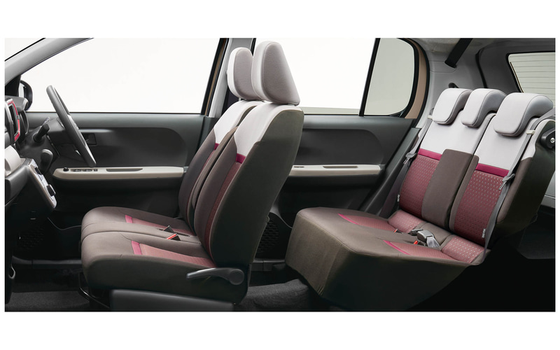 ブーン STYLE“SA III”の内装