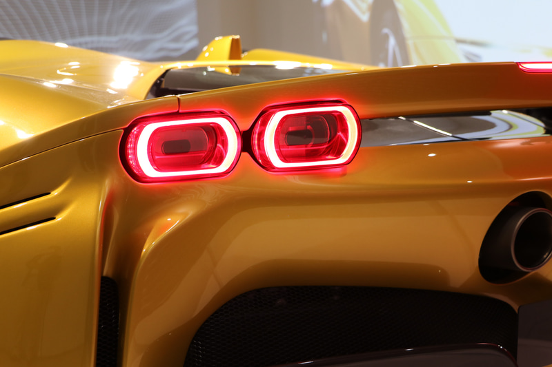 ストップランプ点灯