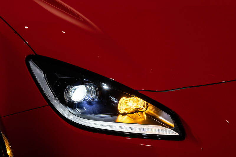 ヘッドライトはBRZとは異なる専用形状