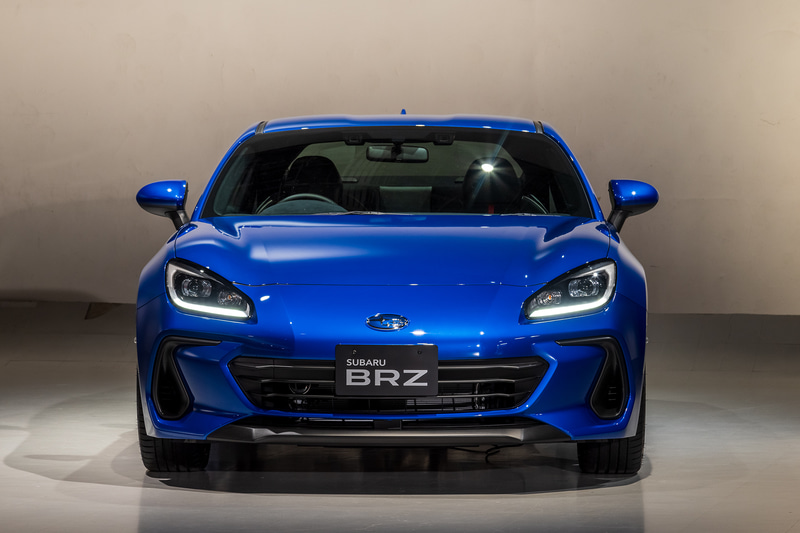 撮影車両は6速AT車。ボディサイズは4265×1775×1310mm（全長×全幅×全高）、ホイールベースは2575mm、最低地上高は130mm