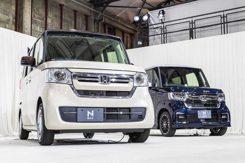 本田技研工業の軽自動車「N-BOX」