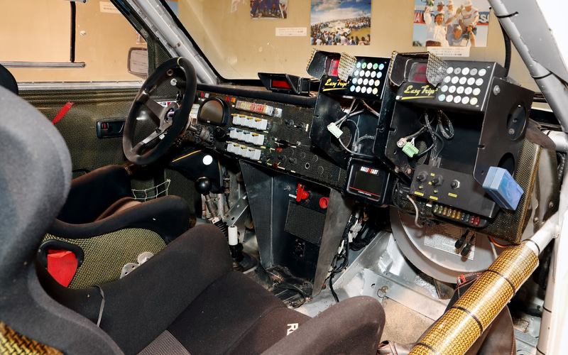 コ・ドライバー側