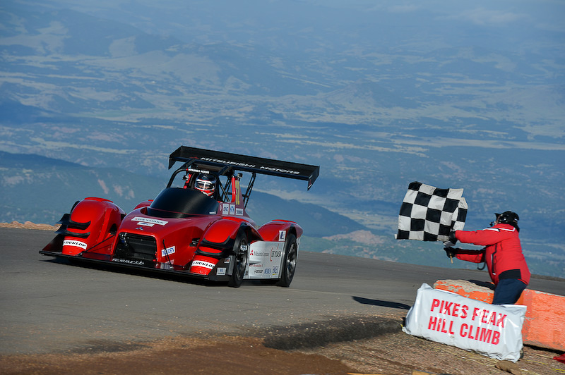 2014年のパイクスピーク・インターナショナル・ヒルクライムに参戦した「2014 MiEV Evolution III」（写真提供：三菱自動車工業）