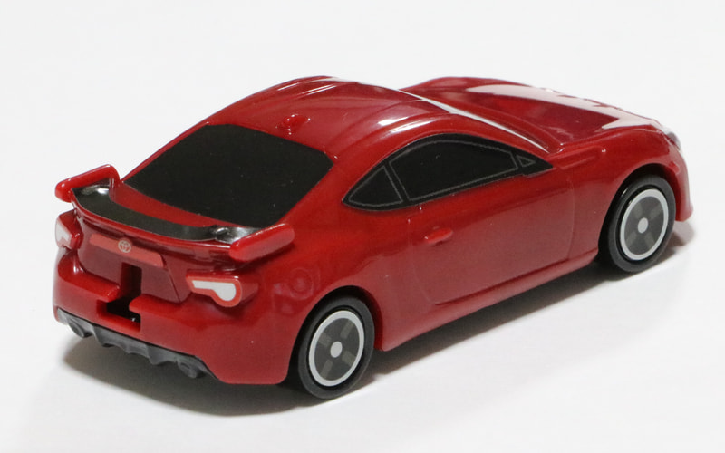 ランチャー付き道路＆トヨタ 86。ランチャーを使えるのはこの86のみとなる