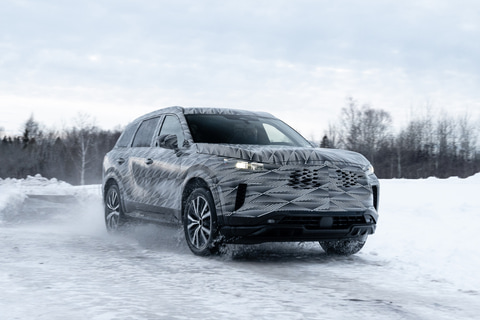 インフィニティ インフィニティQ45（日産）タイプR（1993年6月）｜カタログから