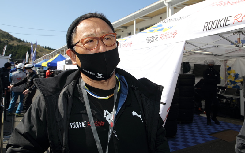 世界カーオブザイヤーの「2021 ワールド・カー・パーソン・オブ・ザ・イヤー」を受賞後、真っ先にサーキットに姿を現わしたトヨタ自動車株式会社 代表取締役社長 豊田章男氏