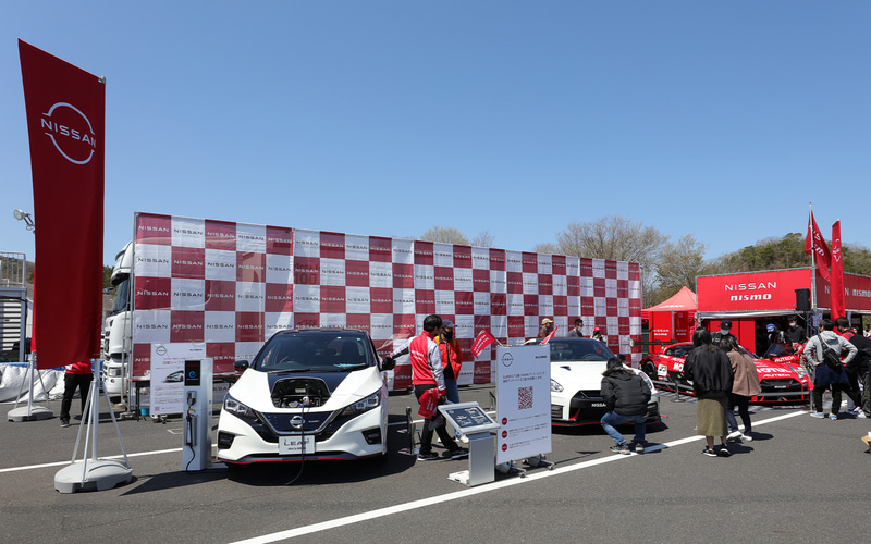日産：NISMOブランドの車両を展示