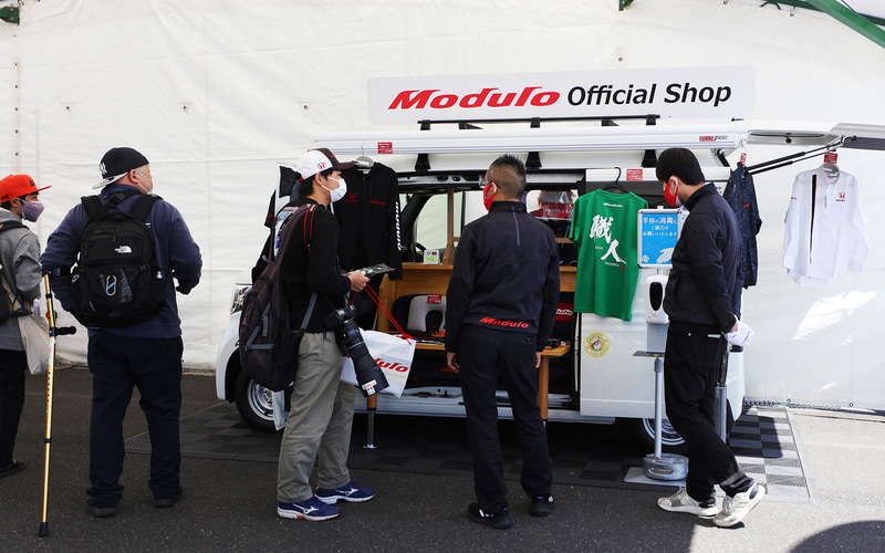 ホンダアクセス：グッズ販売など実施