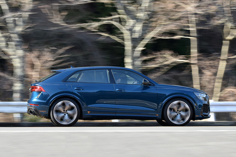 タイヤ性能でいえば、路面突起でもカドの取れた乗り心地を実現しており、タイヤのトータル性能のバランスは高い