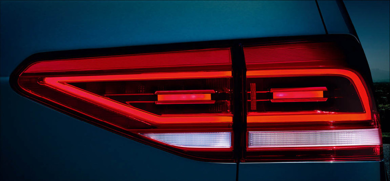 Highline、R-Lineにオプション設定されるLEDテールランプ