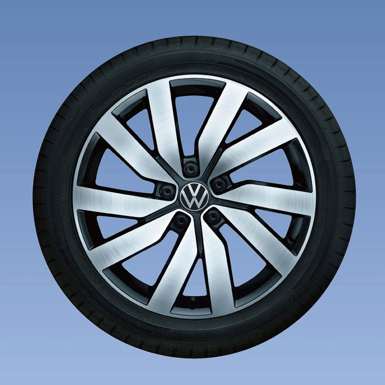 Golf Touran TSI R-Line専用18インチアルミホイール