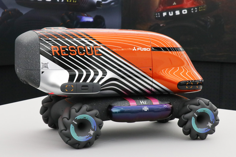 燃料電池で走行する下まわりに、さまざまなキャビンを組み合わせることができる。燃料電池のパワートレーンも将来想像されるものに沿っている