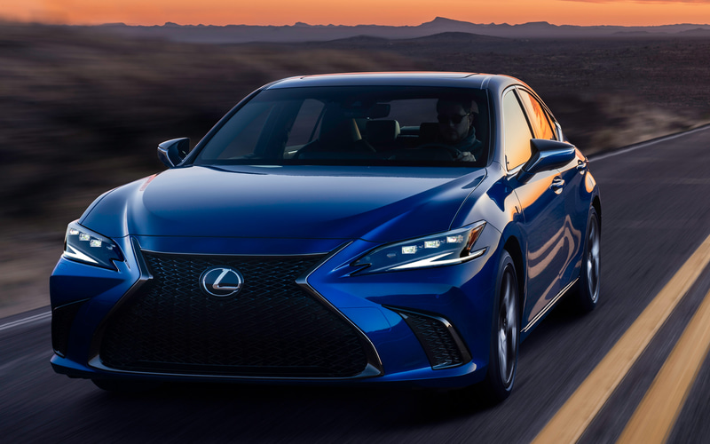 レクサス ES F SPORT（プロトタイプ）