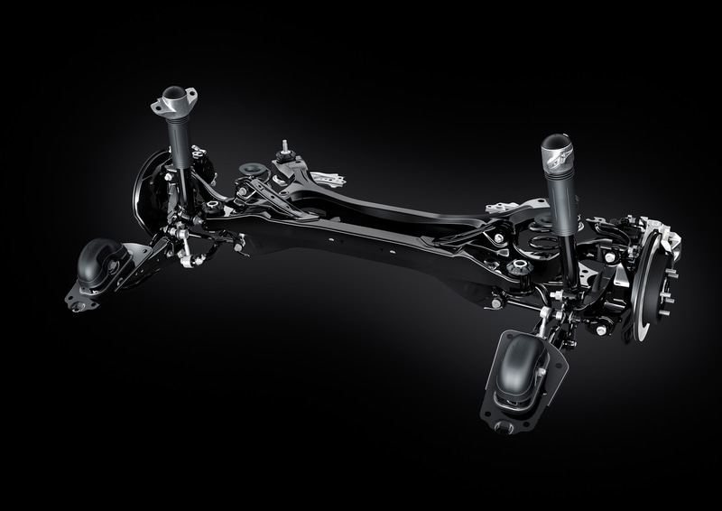 リアサスペンションメンバーブレースは、1枚板による構造から2枚の板を合わせた構造に変更することで剛性を向上させている