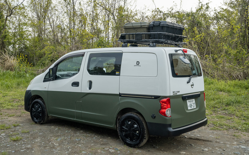 4ナンバー小型貨物登録、レギュラーガソリン仕様、乗車定員2名、就寝定員2名