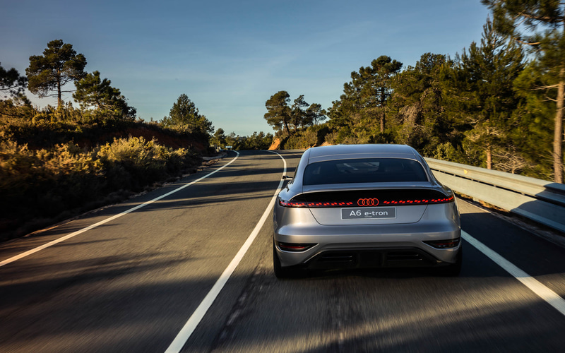 A6 e-tron コンセプト