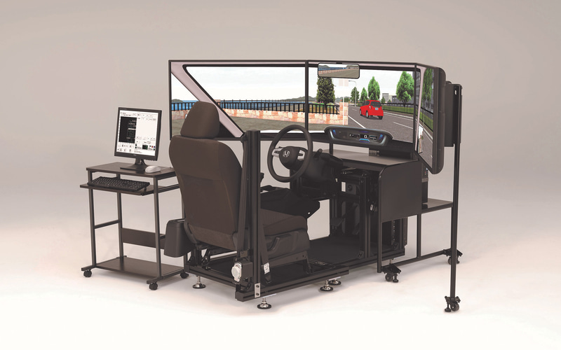 「ドライビングシミュレーター」をマイナーチェンジ