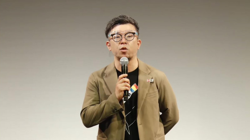 新商品を説明する株式会社タカラトミー ブランドビジネス本部 トミカマーケティング部 吉原有也氏