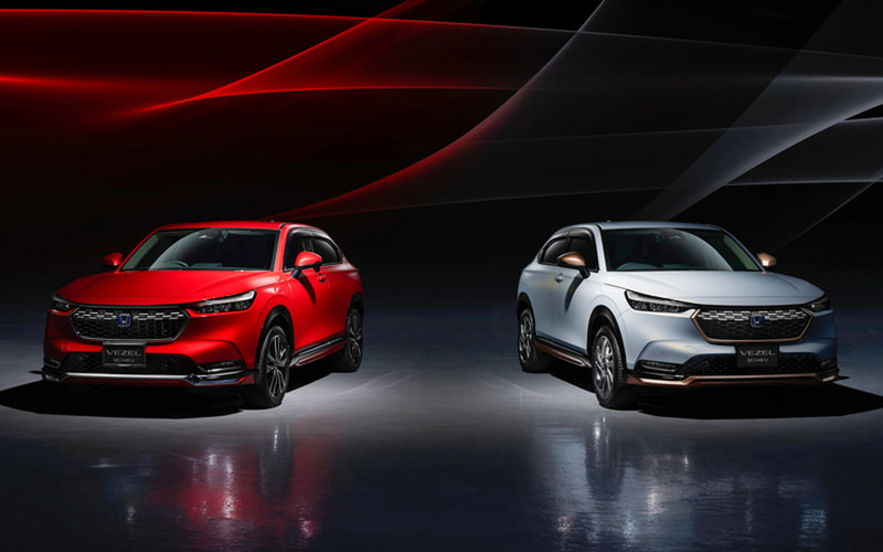 アーバンスタイル（左）、カジュアルスタイル（右）