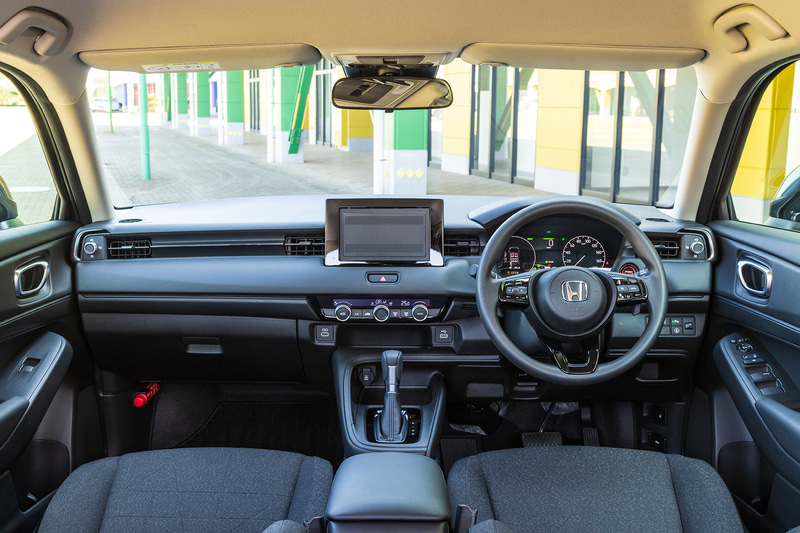 インテリアカラーはブラックになる