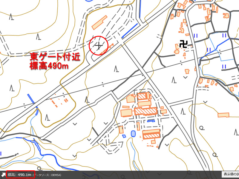 東ゲート付近は標高490m