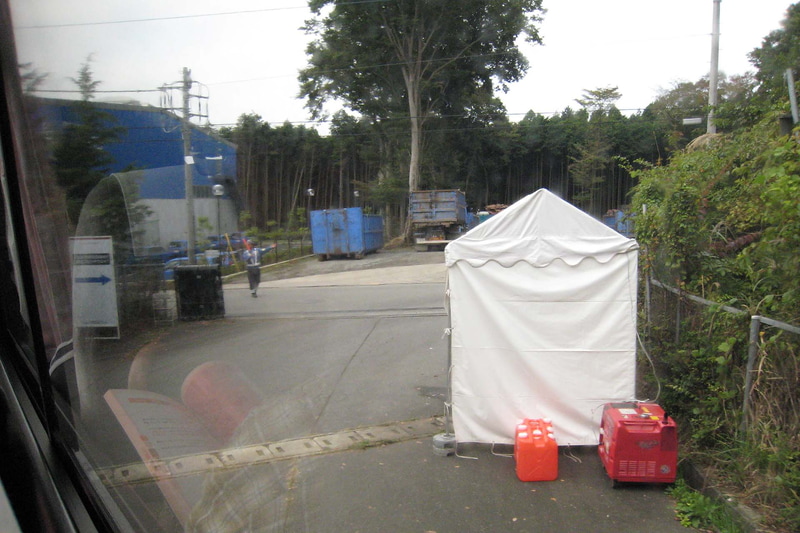 シャトルバスは足柄SAから一般道に出る奇策で渋滞を回避した