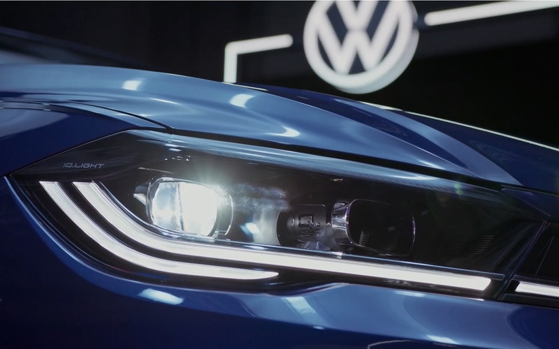 全グレードにLEDヘッドライトやLEDテールランプを標準装備。LEDマトリックスヘッドライト「IQ.LIGHT」の選択も可能