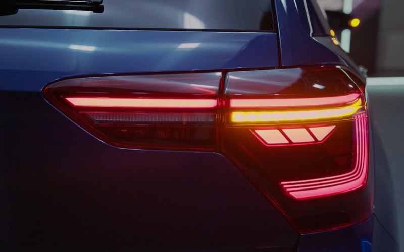 全グレードにLEDヘッドライトやLEDテールランプを標準装備。LEDマトリックスヘッドライト「IQ.LIGHT」の選択も可能