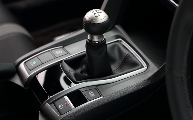 筆者自身が移動を楽しめるように、MT車を選択