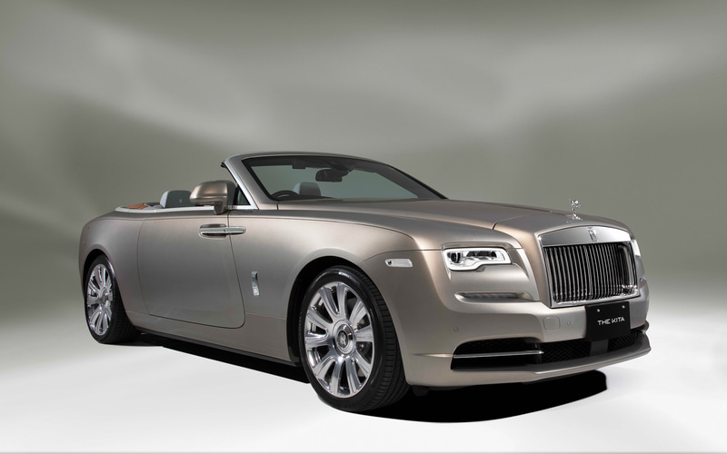 ボディカラーにはシルバー・ヘイズカラーを採用