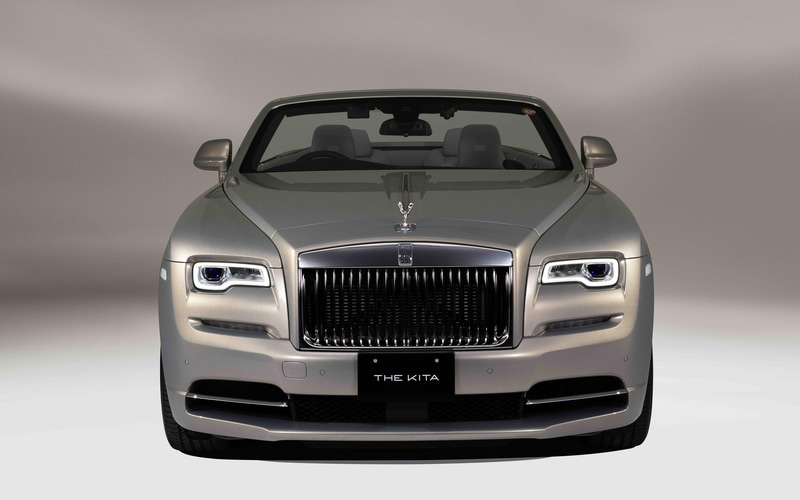 ボディカラーにはシルバー・ヘイズカラーを採用