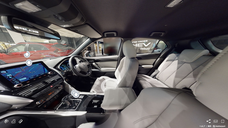 車内を見渡すことも可能